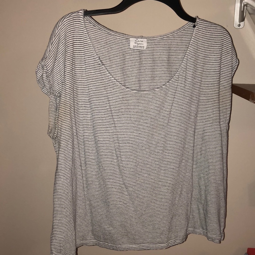 Pinstripes black and white t shirt top